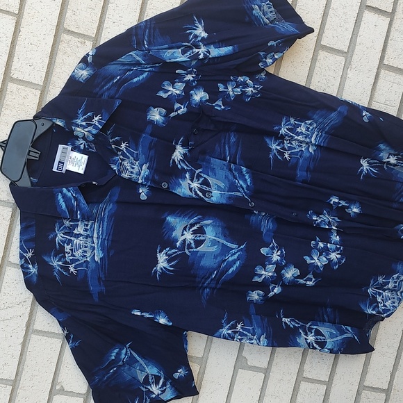 Hawaiian Men's Shirt/Palm Trees - Picture 4 of 7